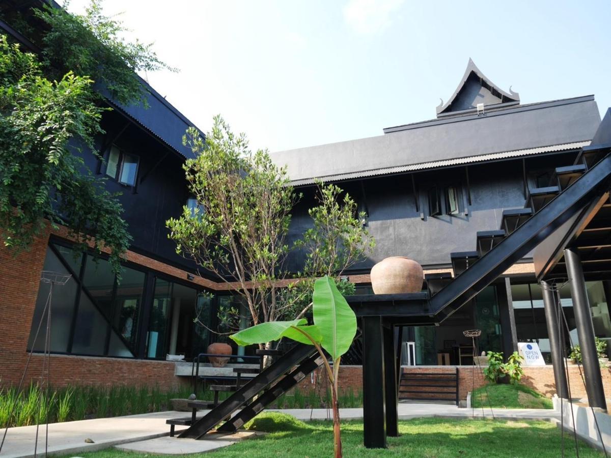 Silp-Pa Phra Nakhon Si Ayutthaya Hotel Exterior photo